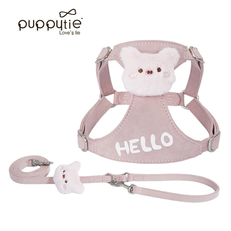 Puppytie HELLOスエードドッグ＆キャットハーネス – 可愛いプリント付きソフトプラッシュペットベスト| HELLO Suede Dog & Cat Harness – Soft Plush Pet Vest with Cute Print