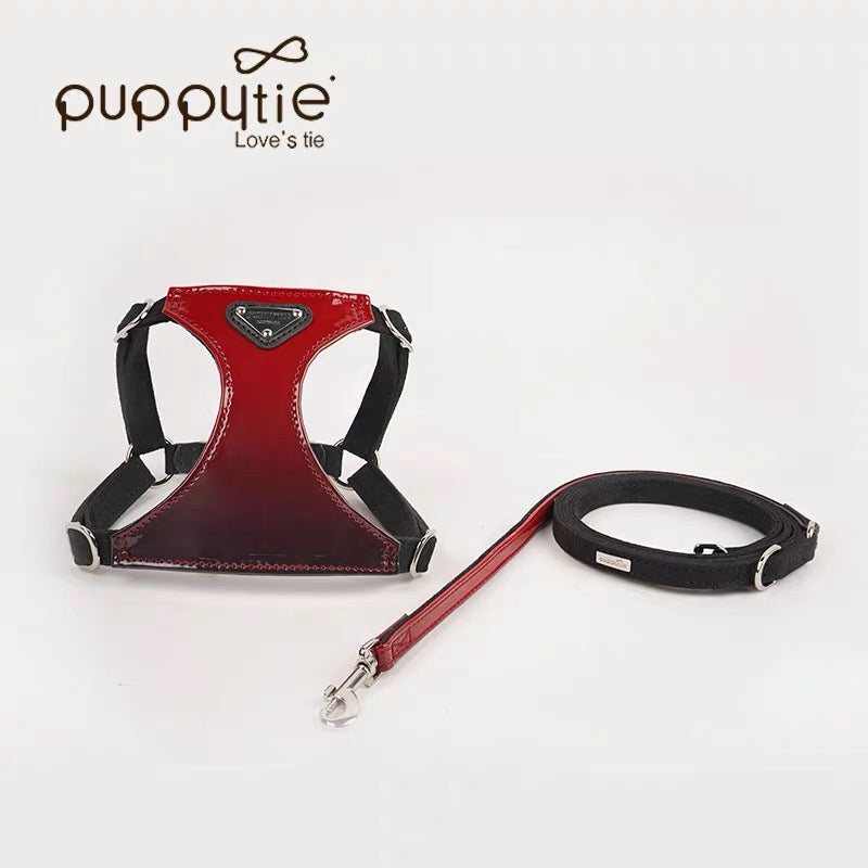 Puppytie レッドブラックグラデーションミラーレザーペットハーネス（猫＆小型犬用）| スタイリッシュで快適|Puppytie Puppytie Red-Black Gradient Mirror Leather Pet Harness for Cats & Small Dogs | Stylish & Comfortable