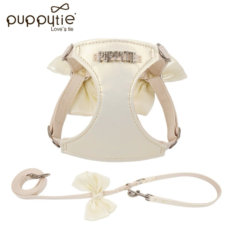 Puppytie ソフトピンクミラーレザーペットハーネス（リボン付き）| 猫＆小型犬用| Puppytie Soft Pink Mirror Leather Pet Harness with Bow | Cats & Small Dogs
